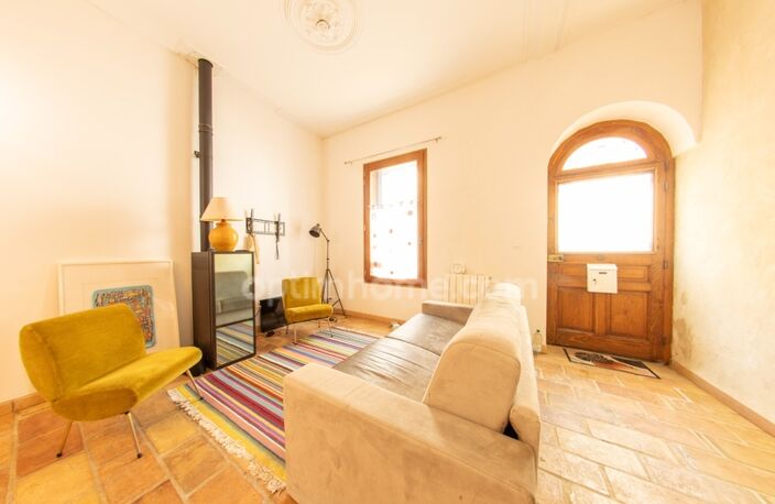 LE CAILAR (30740) – MAISON DE VILLAGE – 4 PIÈCES – 2/3 CHAMBRES – TRÈS BON ÉTAT – BALCON – CHARME DE L’ANCIEN — photo 4