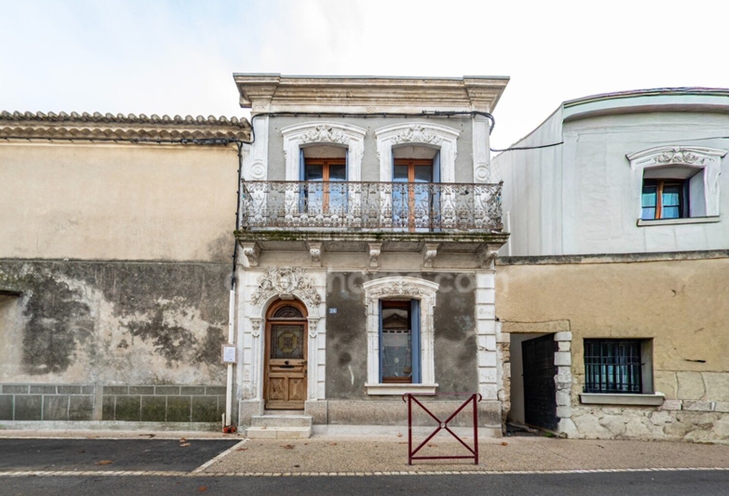 LE CAILAR (30740) – MAISON DE VILLAGE – 4 PIÈCES – 2/3 CHAMBRES – TRÈS BON ÉTAT – BALCON – CHARME DE L’ANCIEN — photo 1