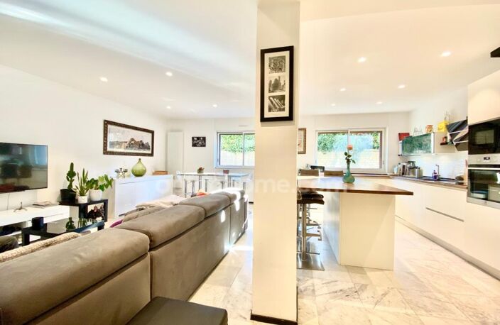 Superbe appartement de 5 pièces - Secteur ultra recherché du Château et du Quartier Vaugueux - Cave- Belles prestations — photo 3