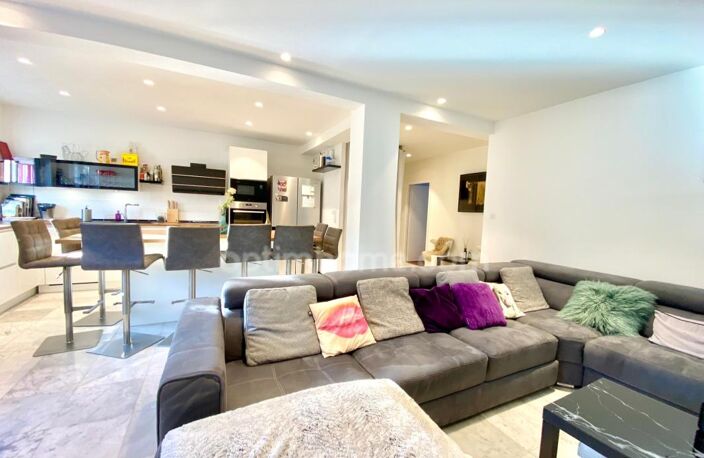 Superbe appartement de 5 pièces - Secteur ultra recherché du Château et du Quartier Vaugueux - Cave- Belles prestations — photo 4
