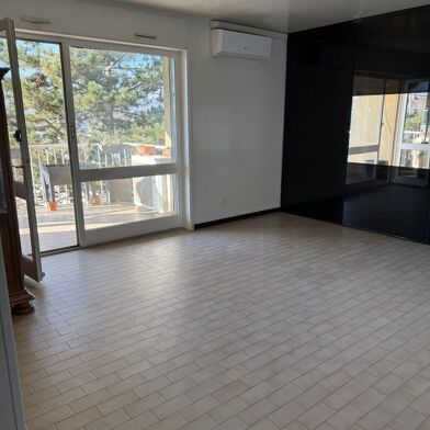 Appartement 3 pièces 90000 €