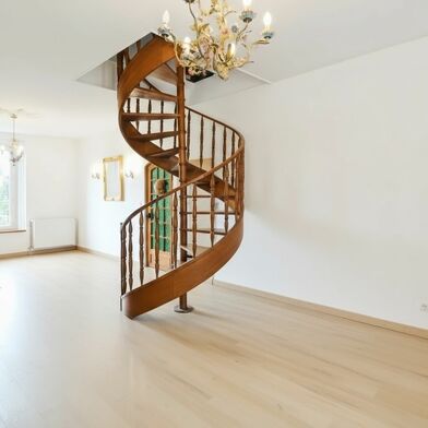 Maison 7 pièces 350000 €