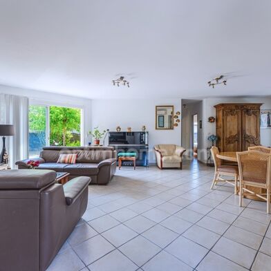 Maison 6 pièces 630000 €