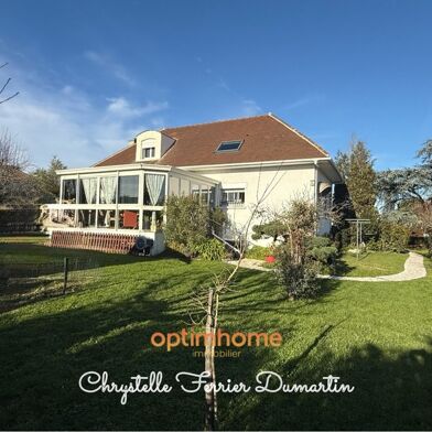 Maison 8 pièces 549000 €