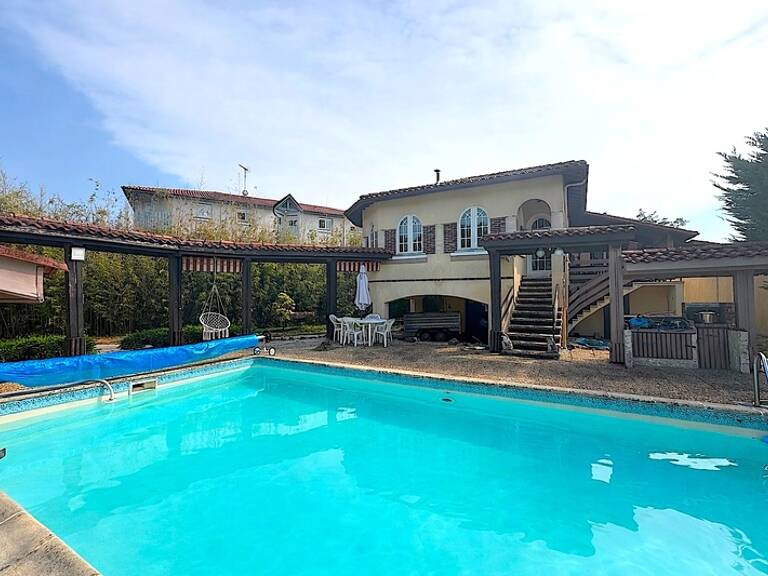 Maison 5 pièces 257m2 avec piscine et garages à AIRE SUR L'ADOUR (40) — photo 1