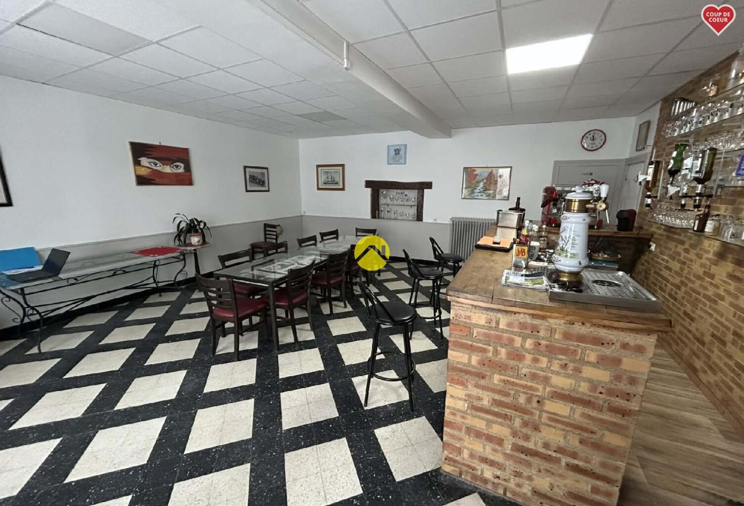 Maison + BAR (licence IV) + Parking — photo 1