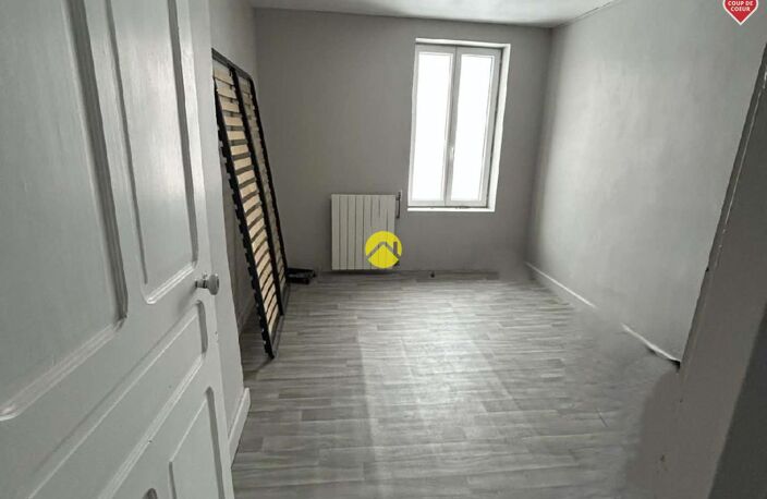 Maison + BAR (licence IV) + Parking — photo 4