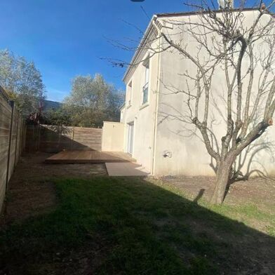 Maison 5 pièces 1600 €