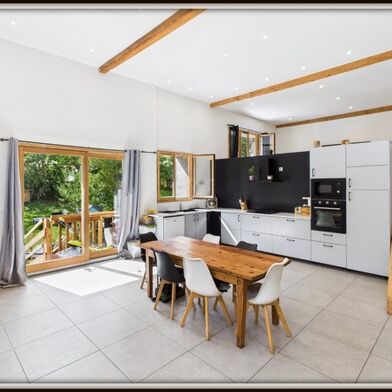 Maison 8 pièces 590000 €