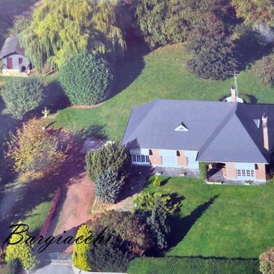 Maison 8 pièces 498500 €