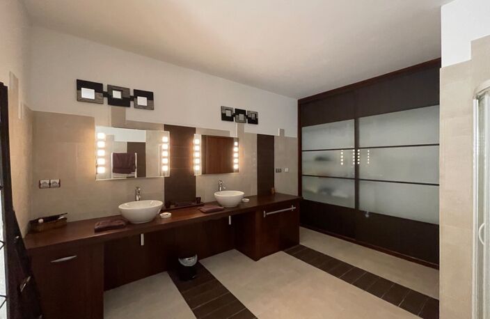 Corse du Sud - Porticcio, Villa contemporaine de 265 m2 — photo 5
