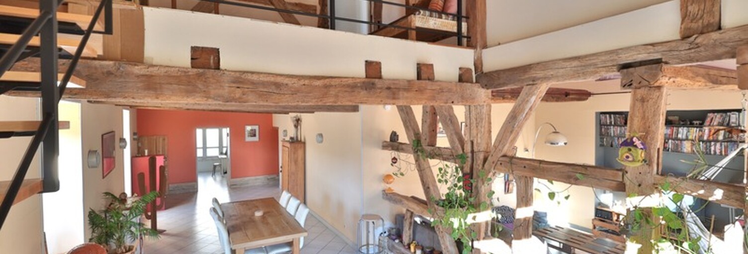 Maison 6 Pièces 216 m² à vendre à Bâgé-le-Châtel (01380)