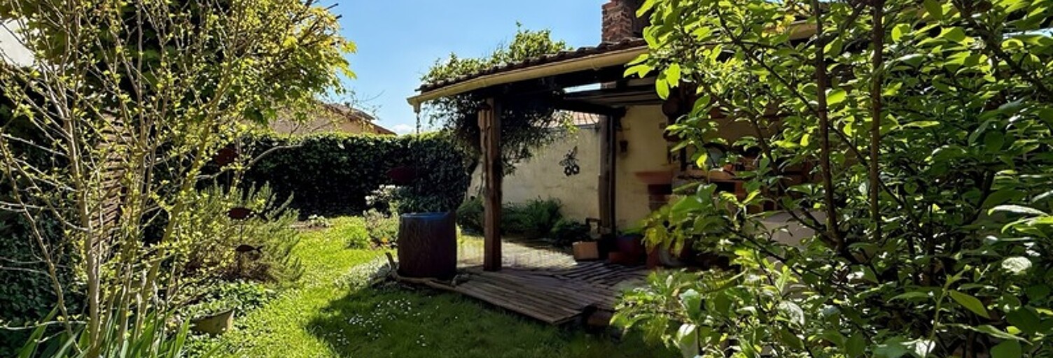 Maison 6 Pièces 216 m² à vendre à Bâgé-le-Châtel (01380)