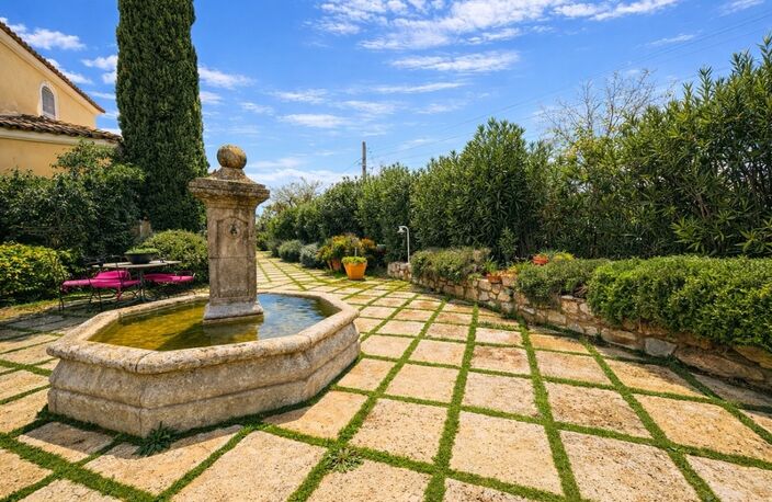 Maison à vendre 7 pièces TRANS EN PROVENCE (83) — photo 3