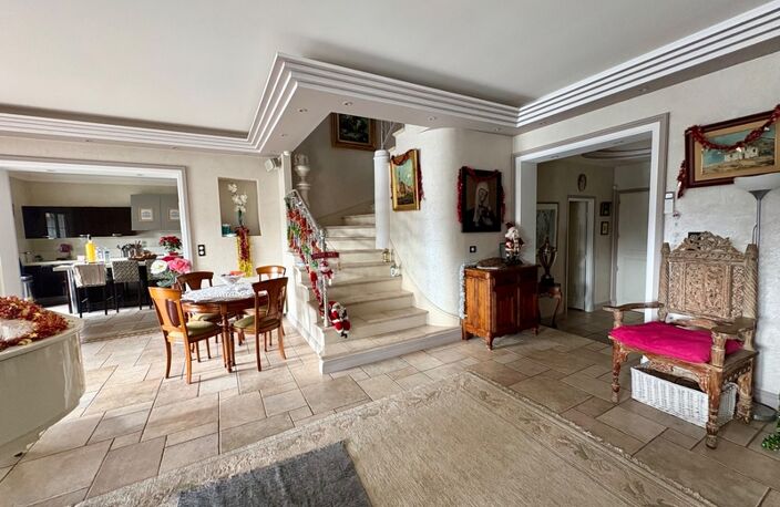 Maison à vendre 7 pièces TRANS EN PROVENCE (83) — photo 5