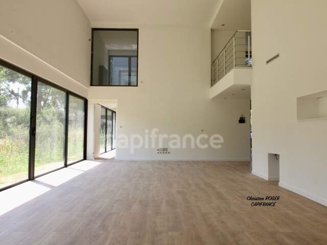 BOURGHELLES (59) Maison contemporaine à vendre 8 pièces — photo du bien