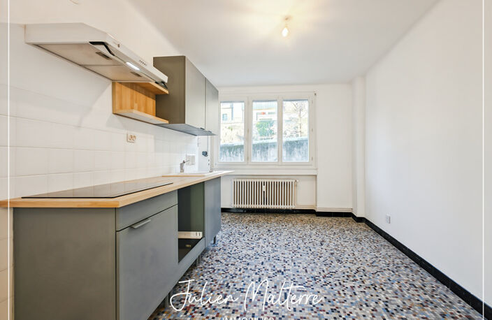 Appartement 4 pièces 86 m2 - 785 € (plus charges locatives 140 € et garage 80 €) — photo 3