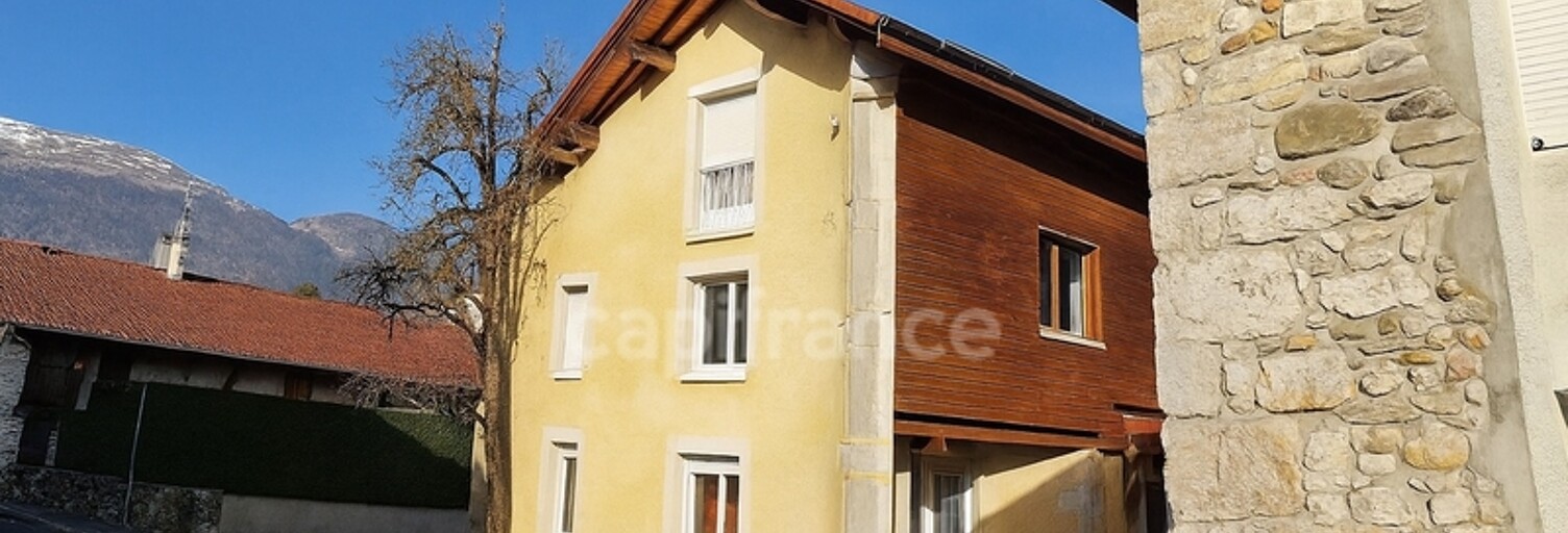 Maison 16 Pièces 340 m² à vendre à Crozet (01170)