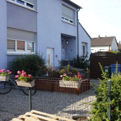 Appartement 3 pièces 745 €