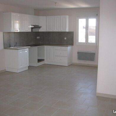 Appartement 4 pièces 710 €