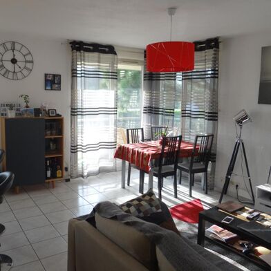 Appartement 3 pièces 940 €