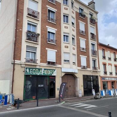 Appartement 2 pièces 810 €