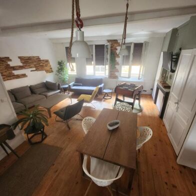 Appartement 5 pièces 1360 €