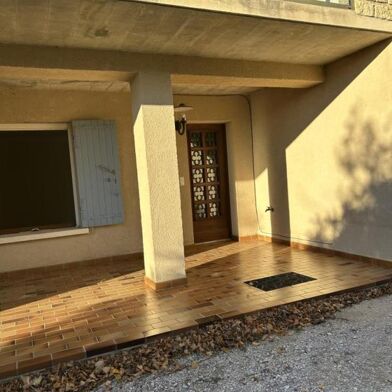 Appartement 2 pièces 860 €