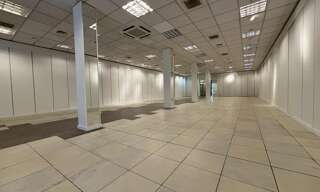 Commerce  280 m² à louer à Saint-Omer (62500)