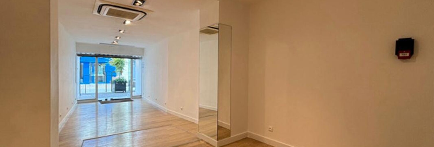 Commerce  90 m² à louer à Saint-Omer (62500)