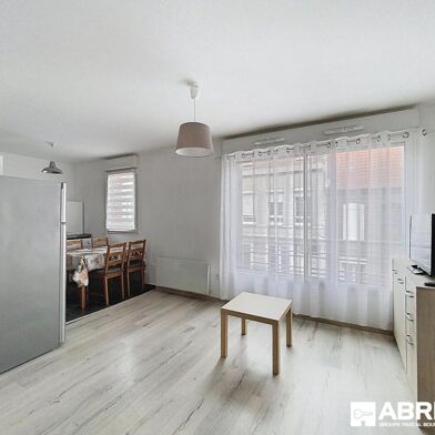 Appartement 1 pièces 470 €