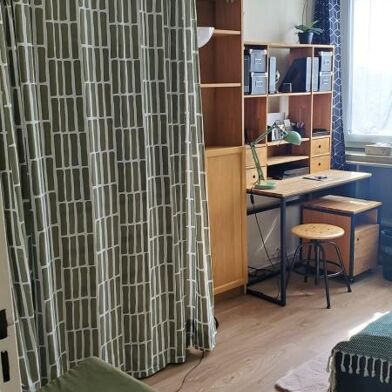 Appartement 1 pièces 700 €