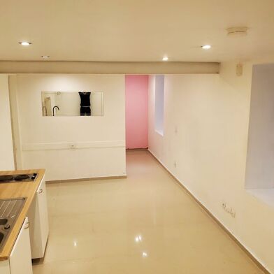 Appartement 1 pièces 670 €