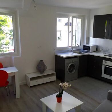 Appartement 2 pièces 1050 €