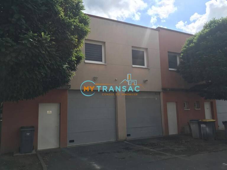 A LOUER - OZOIR LA FERRIERE - My Transac vous propose  un local d'activité de 118 m² situé à Ozoir-la-ferrière 77 — photo 1