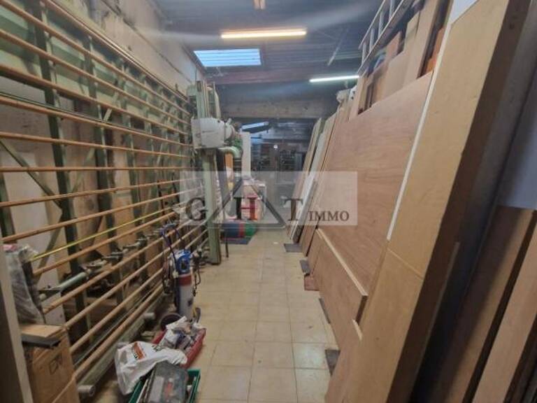 A VENDRE 130 M² ENTREPOT A DRANCY — photo 1