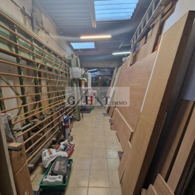 Local industriel  380000 €