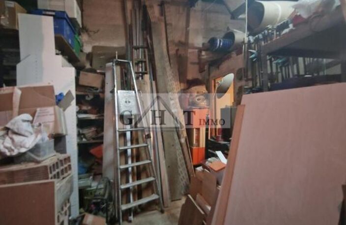 A VENDRE 130 M² ENTREPOT A DRANCY — photo 2