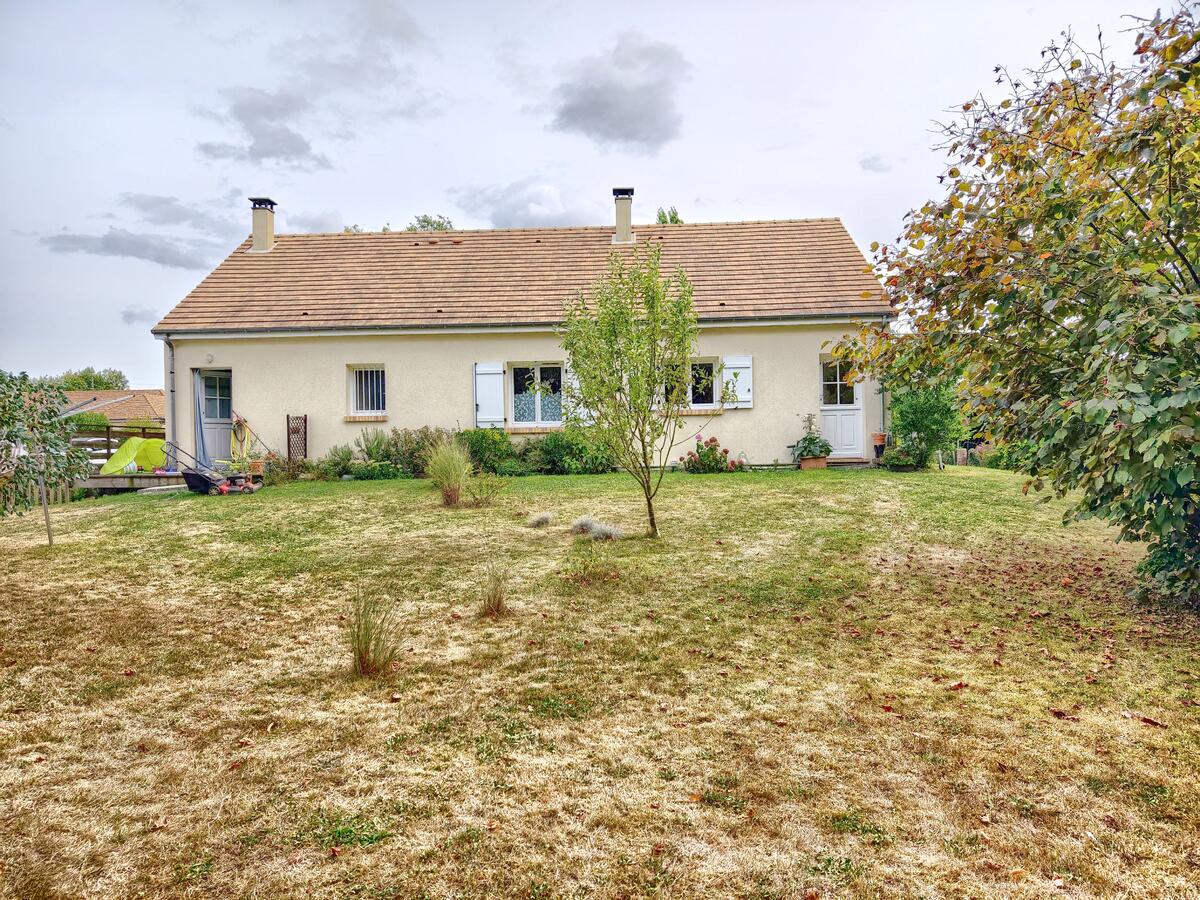 Villa / Maison  T6 à vendre Blaru 78270