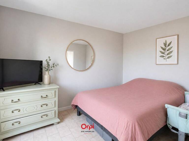 Appartement / T4 / 80M2 / Balcons/ Place privée/ Vue dégagée / Saint Loup / 13010 / ORPI — photo 1