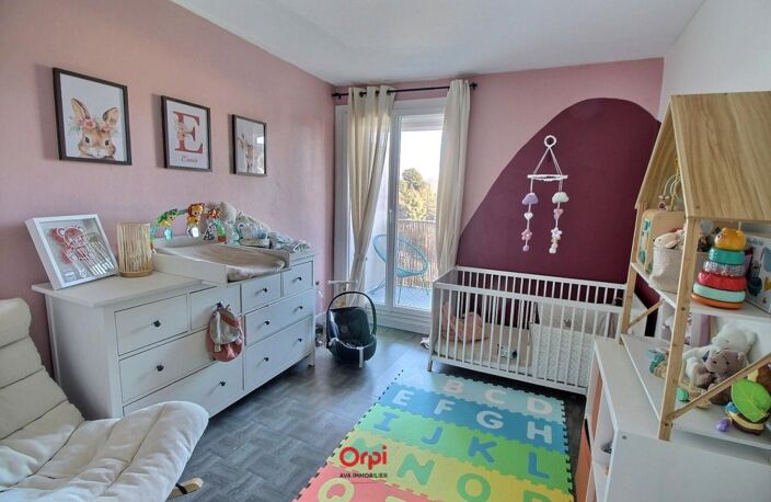 Appartement / T4 / 80M2 / Balcons/ Place privée/ Vue dégagée / Saint Loup / 13010 / ORPI — photo 4