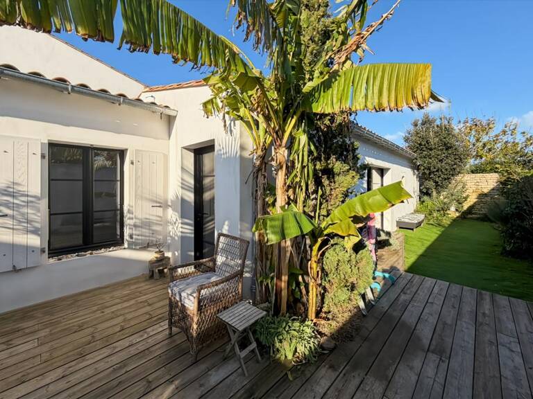 Maison rénovée de charme avec jardin et stationnement – Centre bourg du Bois Plage En Ré — photo 1