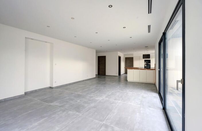 Villa contemporaine à St Maurice l'Exil — photo 2