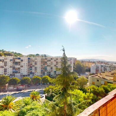 Appartement 4 pièces 230000 €