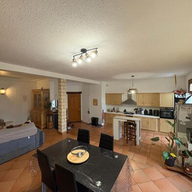 Appartement 4 pièces 127000 €