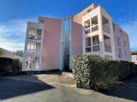 SAOUZELONG- 2 PIECES 49M²-PARKING — photo 3