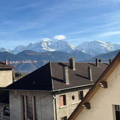 Appartement 3 pièces 960 €