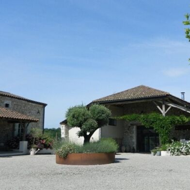 Maison 10 pièces 640000 €