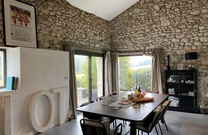 Grange convertie en loft avec maison d'amis, piscine chauffée et dépendances — photo 5