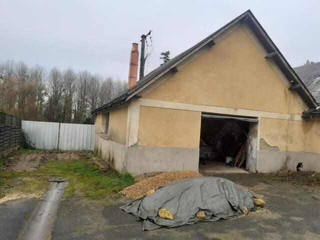 Parking / box Bauge En Anjou 70 m2 — photo du bien